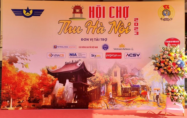 Công đoàn Cục Hàng không Việt Nam tổ chức “Hội chợ Thu Hà Nội 2023” 